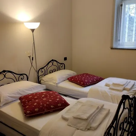 Paulonia Apartment